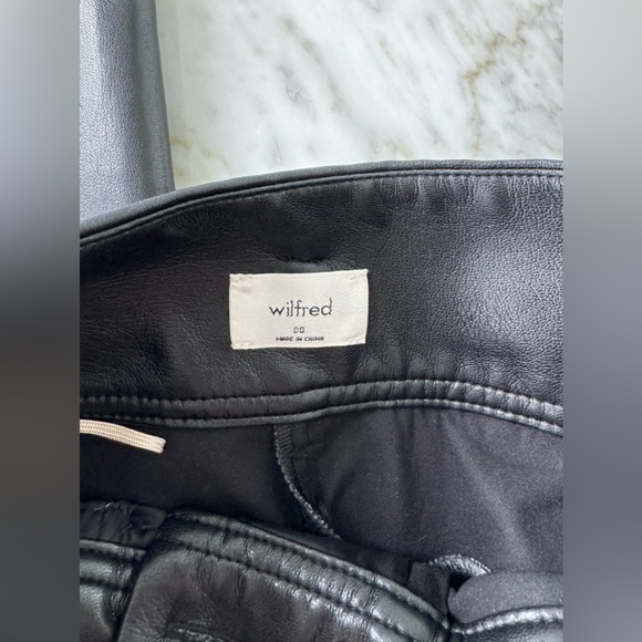 Aritzia Tie Front 00 - Picture 3 of 4